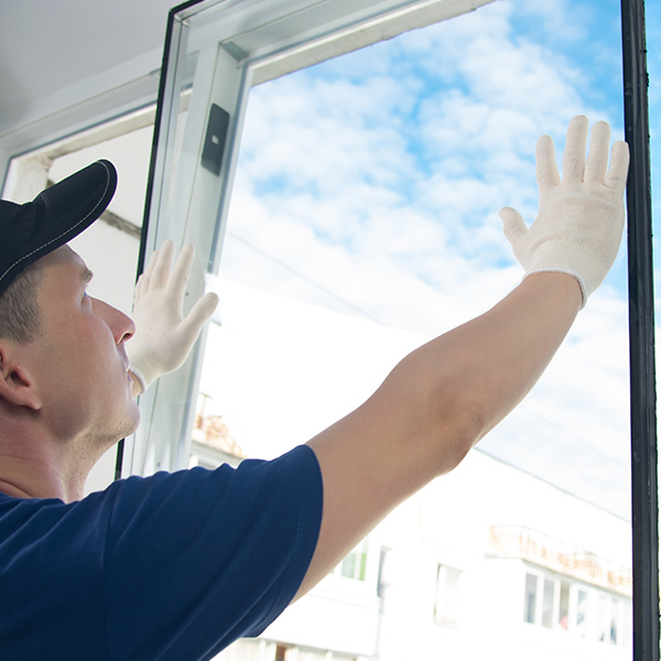 Nous assurons la pose de tous vos verres, et garantissons une qualité professionnelle de l’installation.